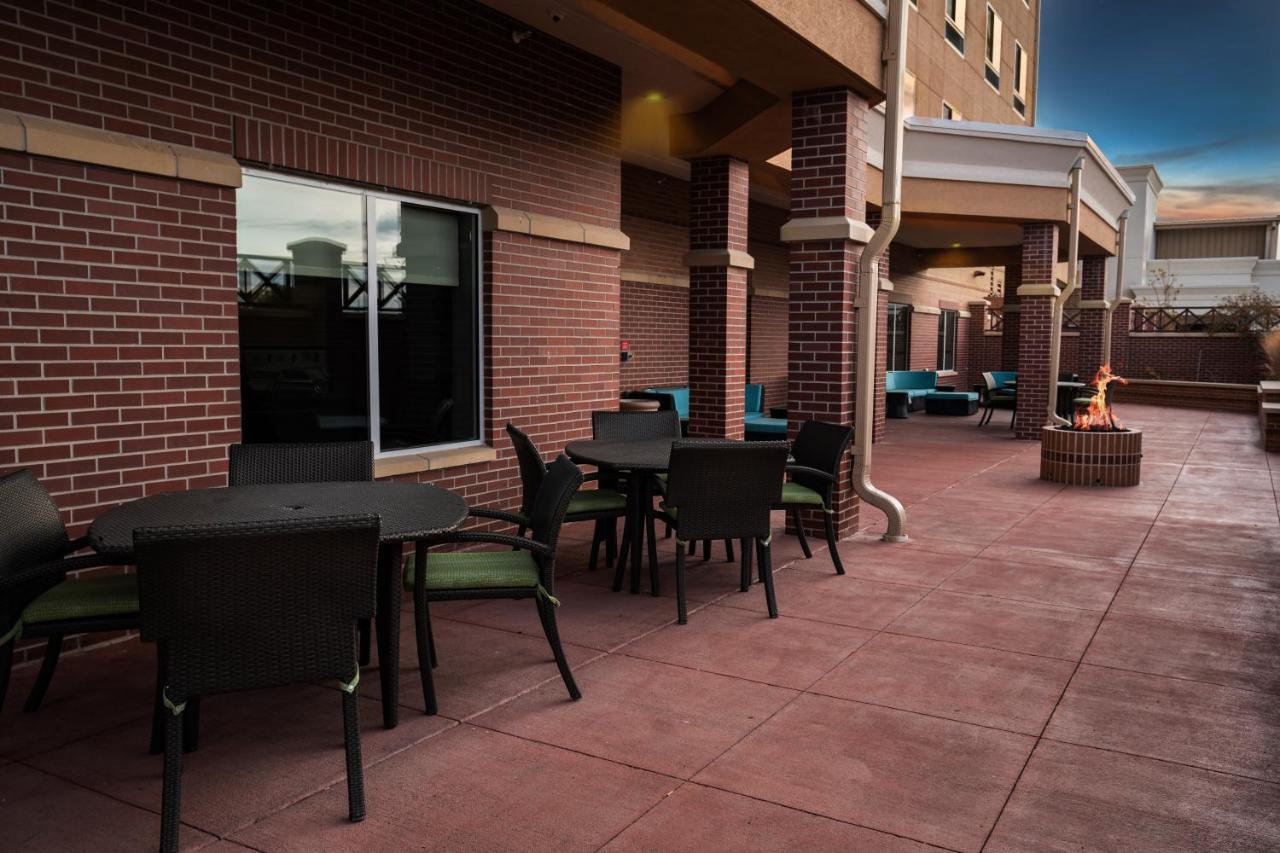 Fairfield Inn & Suites By Marriott Kearney Exterior photo