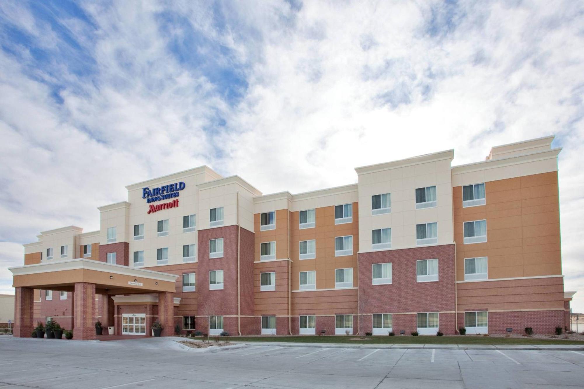 Fairfield Inn & Suites By Marriott Kearney Exterior photo