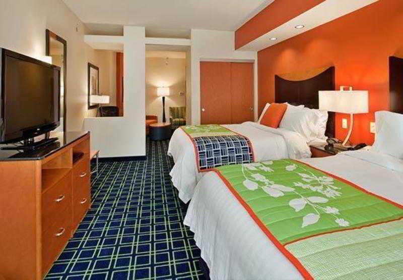 Fairfield Inn & Suites By Marriott Kearney Room photo